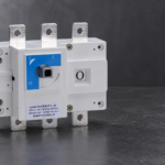 SUTON ETGL(HGL) three-pole switch-disconnector exterior: disconnected product for specification review